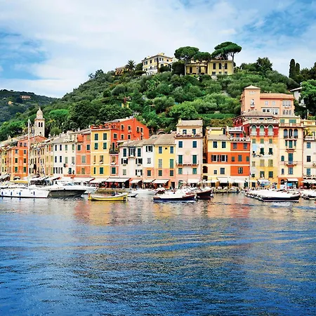 Апартаменти 2 Bedroom Awesome In