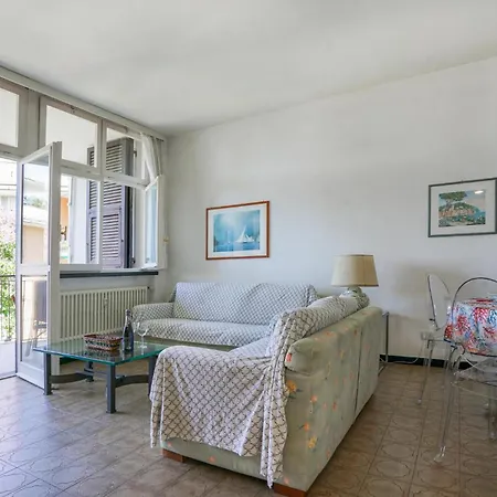 2 Bedroom Awesome In Lejlighed