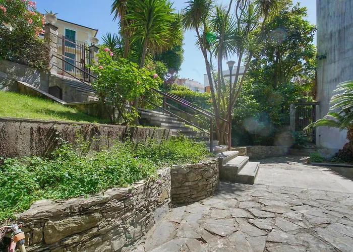 2 Bedroom Awesome In Lejlighed